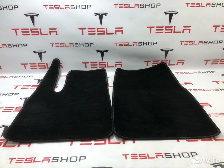 Коврик салона передний Tesla Model X рест. 2022