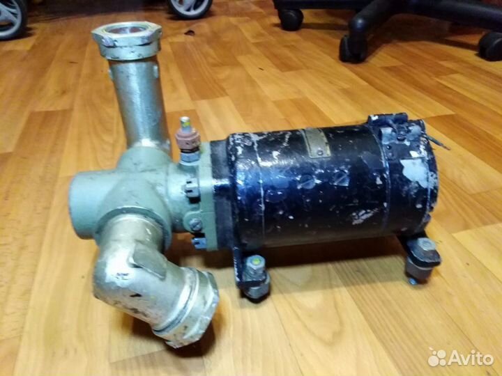 Авиационный насос-помпа