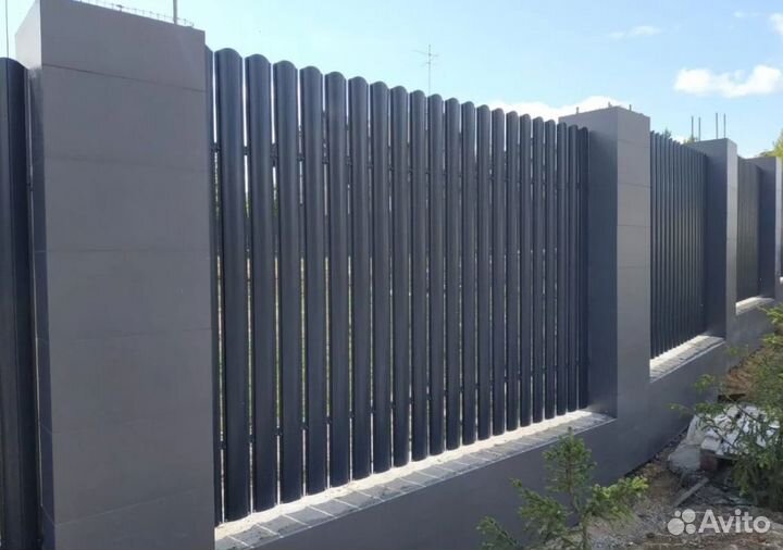 Забор металлический,калитки под ключ