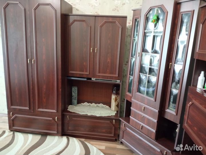 Стенка в гостиную бу