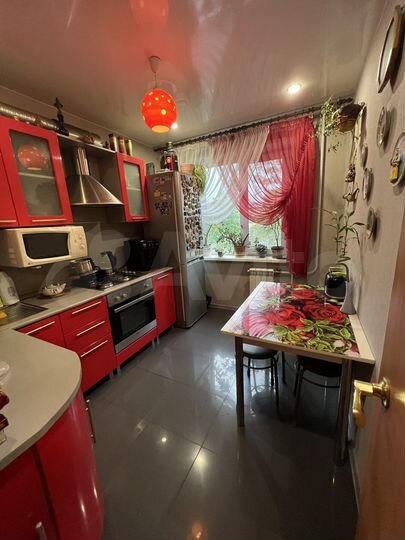 3-к. квартира, 62 м², 3/9 эт.