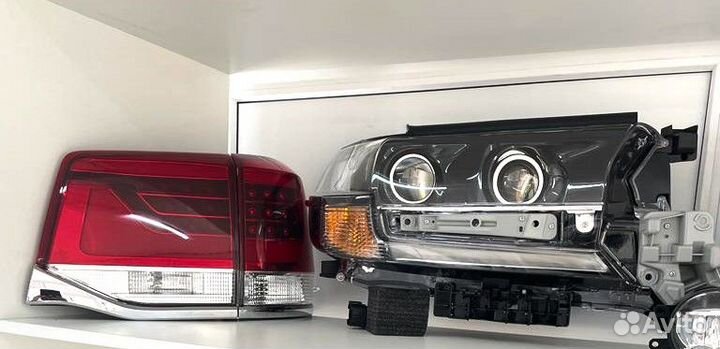 Фонари Toyota Land Cruiser 200