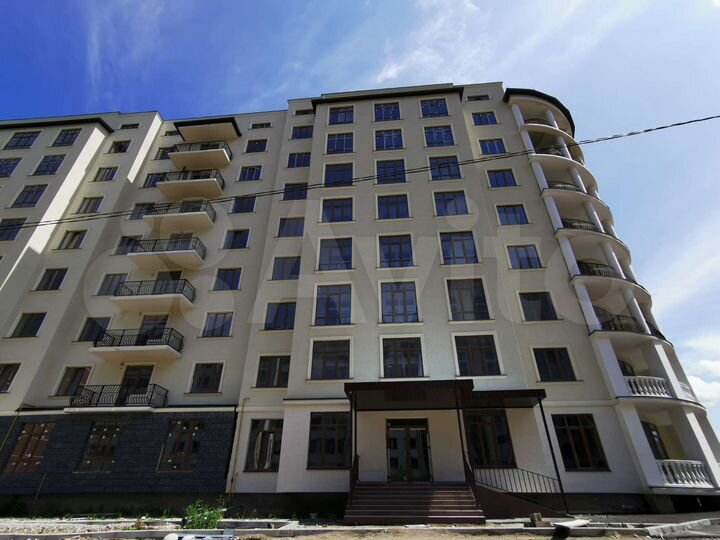 3-к. квартира, 138 м², 8/8 эт.