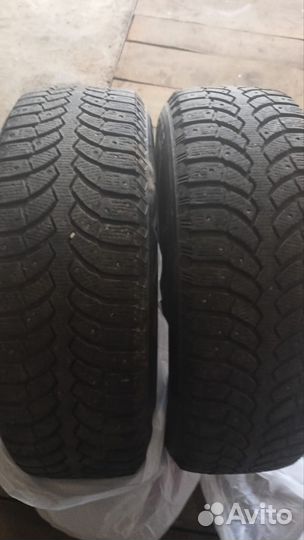 Bridgestone Blizzak Spike-01 225/65 R17