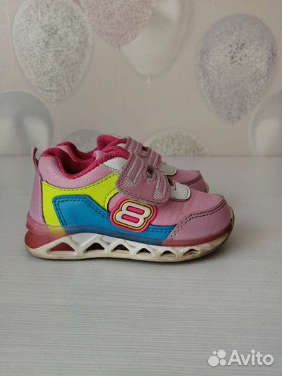 Кроссовки для девочки