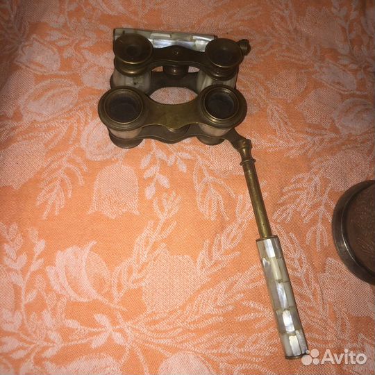 Старинный бинокль