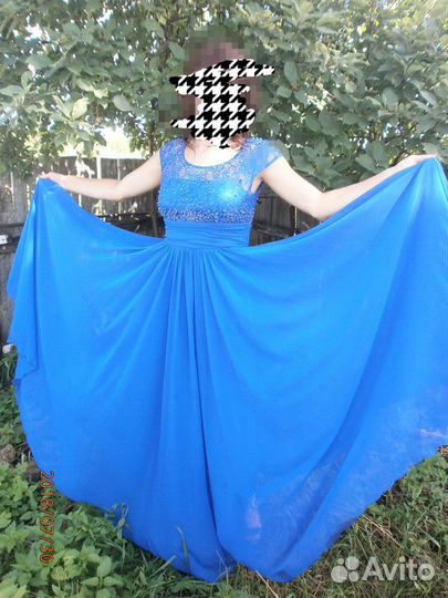 Вечернее платье