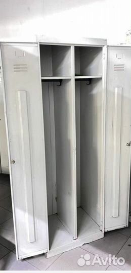 Шкаф металлический для одежды бу
