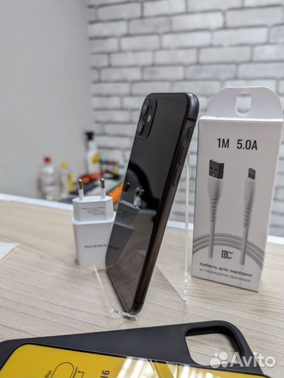 iPhone 11, 64 ГБ
