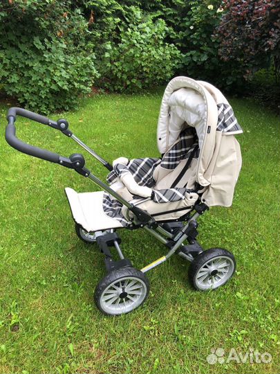 Коляска прогулочная
