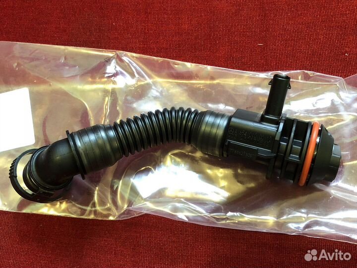 Трубка вентиляции двигателя 654 Мерседес