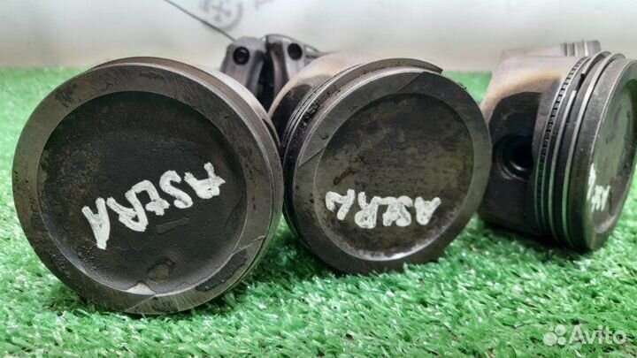 Поршень с шатуном Opel Astra G 1.6 X16SZR 1998