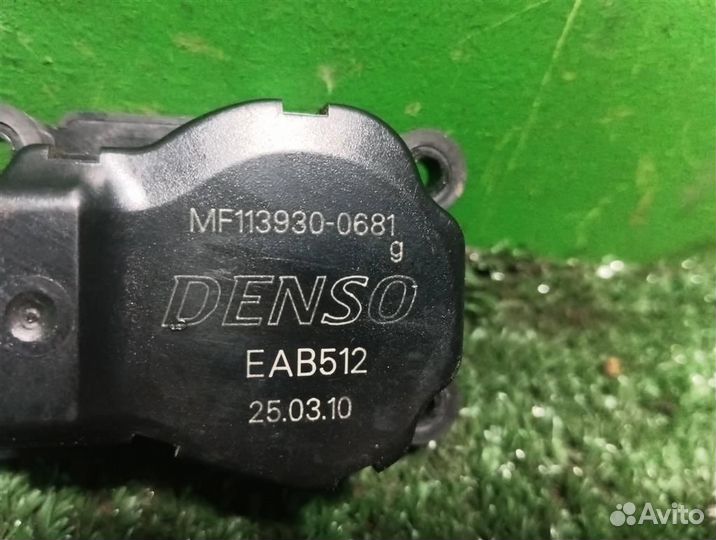 Моторчик заслонки печки Land Rover Discovery 4 20