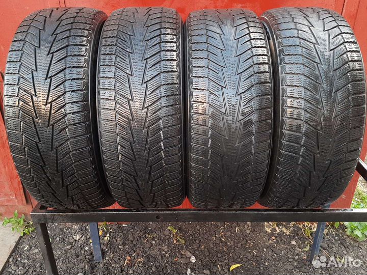 Hankook Winter I'Cept IZ2 225/55 R17 101T