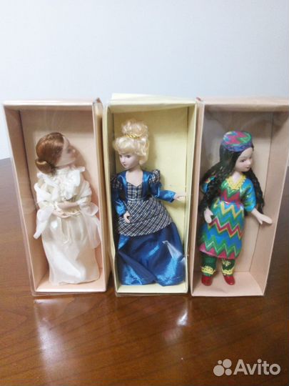 Коллекционная кукла фарфоровая