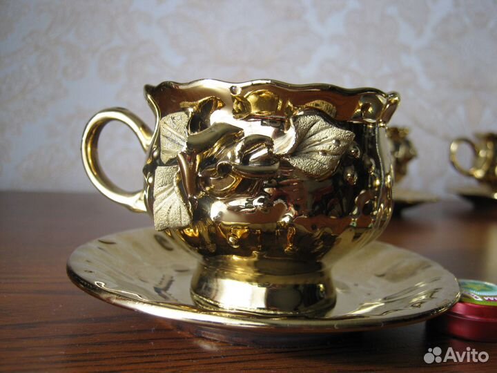 Чашки с блюдцами кофейные