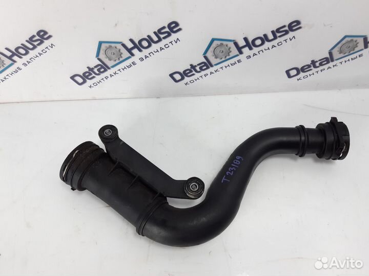 Патрубок интеркулера Volkswagen Passat B6 2.0 TDI