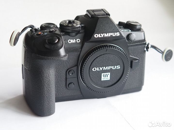 Olympus OM-D E-M1 mark II (пробег 18010 кадров)