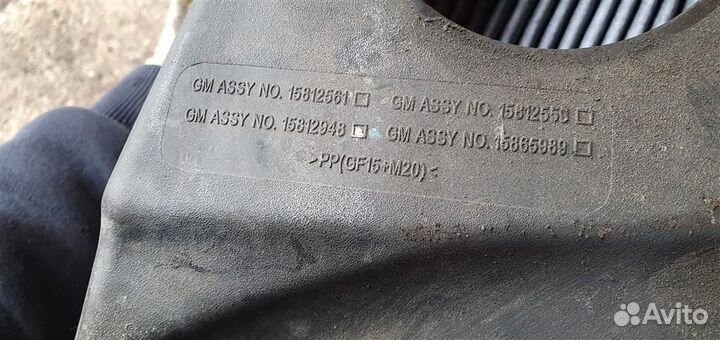 Корпус воздушного фильтра Cadillac SRX 1 2003-2009