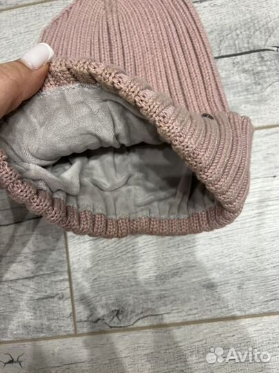 Шапки зимние женские