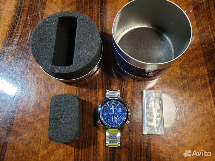 Часы Casio Edifice EQB-500