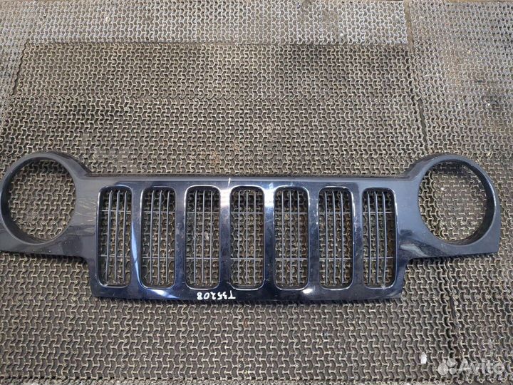 Решетка радиатора Jeep Liberty, 2002