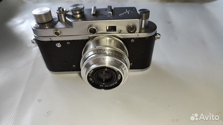 Плёночный фотоаппарат Зоркий 2 с