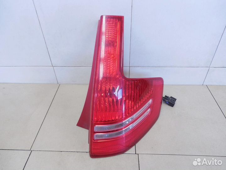 Фонарь задний правый C4 2005-2011