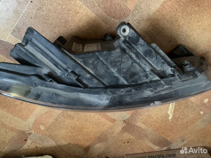 Фары на volkswagen polo 2013 г