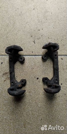 Скоба суппорта тормозного Форд Фиеста мк3