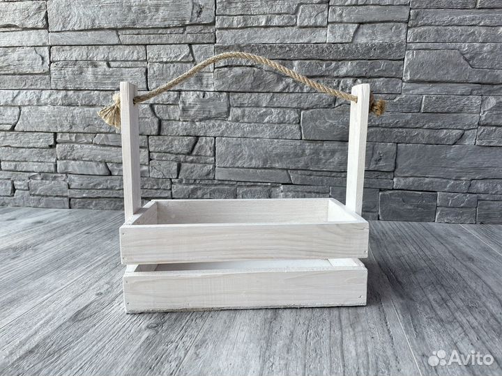 Деревянный декоративный ящик