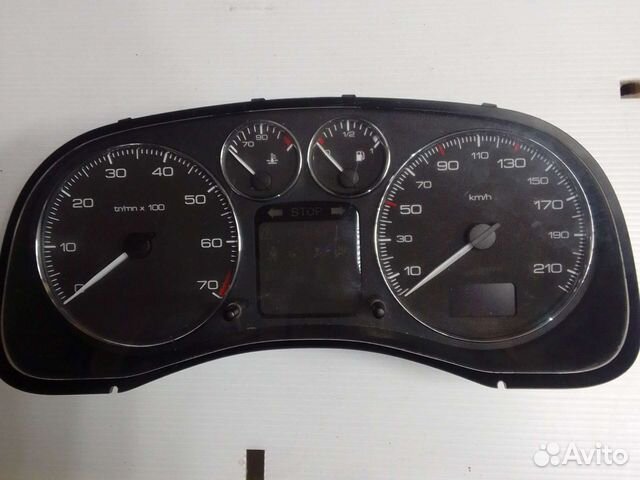 Панель приборов Peugeot 307