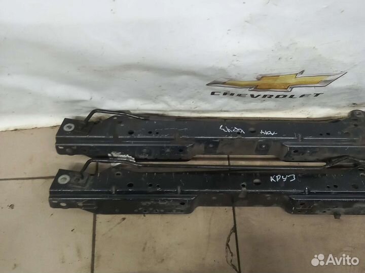 Верхняя планка телевизора Шевроле Круз