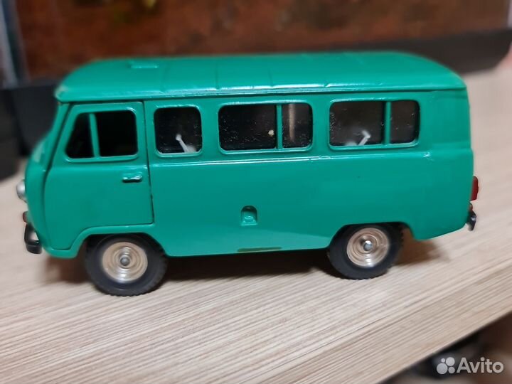 Модель автомобиля 1 43 УАЗ 452