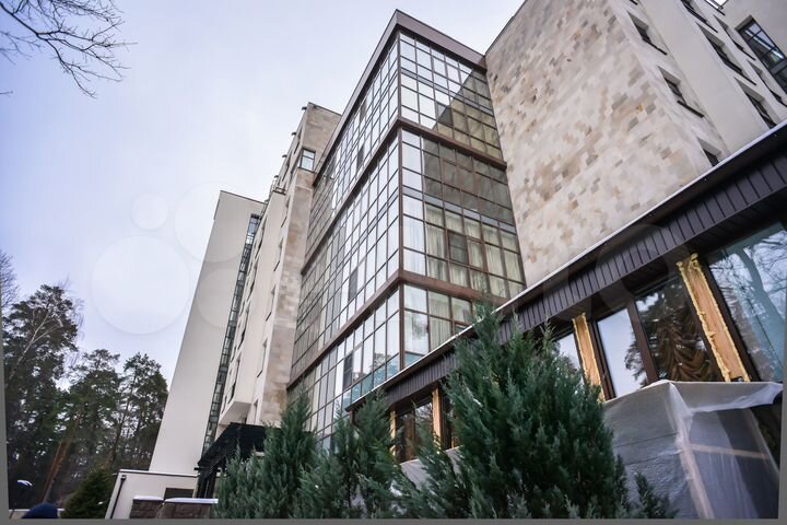 4-к. квартира, 160 м², 3/7 эт.