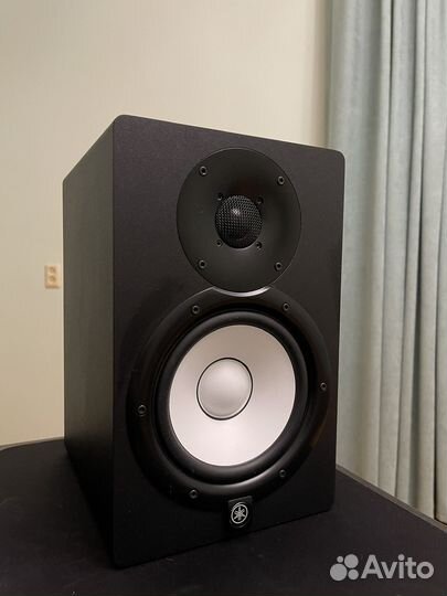 Активный студийный монитор Yamaha HS7