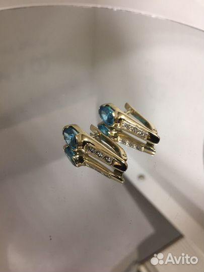 Золотые серьги