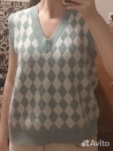 Жилетка вязаная