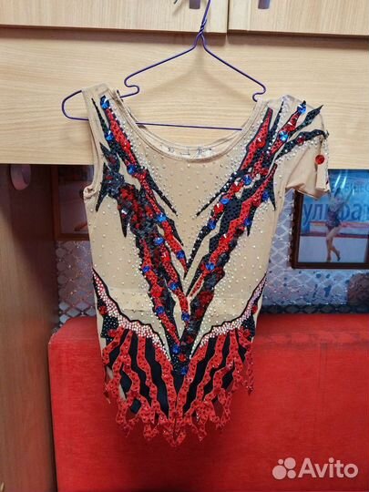 Купальник для художественной гимнастики