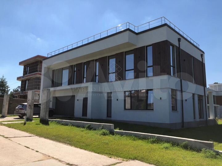 Дом 400 м² на участке 11 сот.