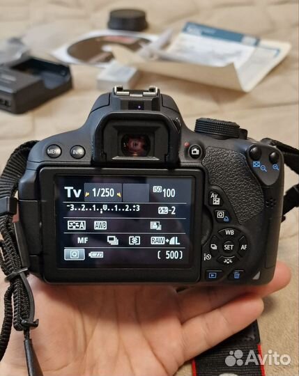 Фотоаппарат Canon EOS 700D+ sigma DC 17-50 мм, 2.8