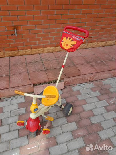 Детский трехколесный велосипед