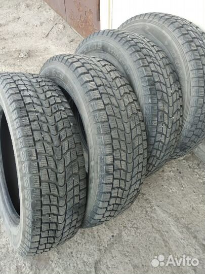 Dunlop Grandtrek SJ8 225/65 R17