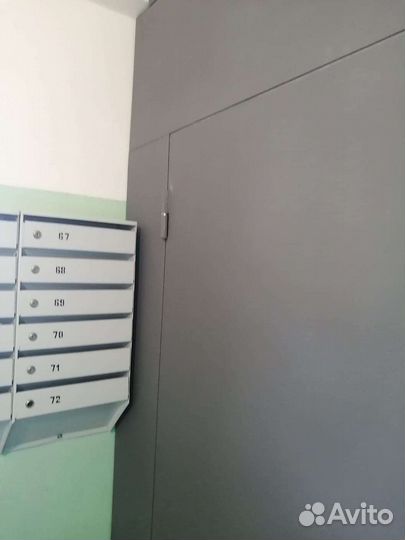 Дверь металлическая. Перегородка для кладовки