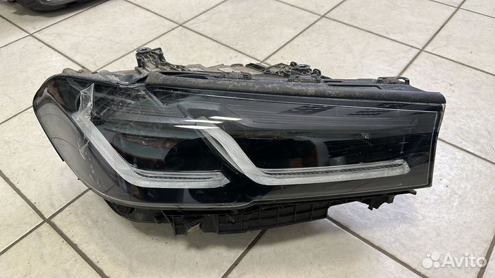 Фара правая на BMW 5-er G30 shadow line