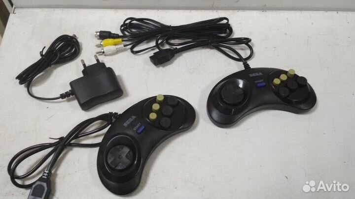 Приставка sega Mega Drive2 116 прошитых игр