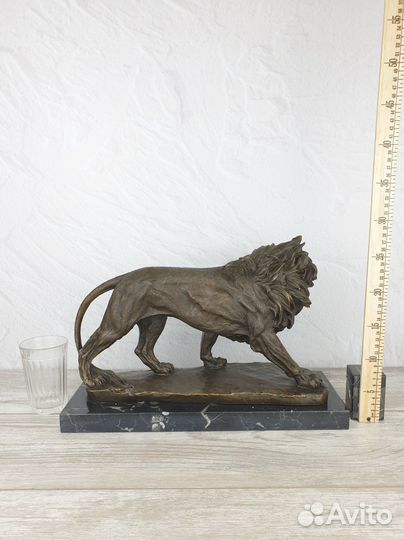 Бронзовая статуэтка 