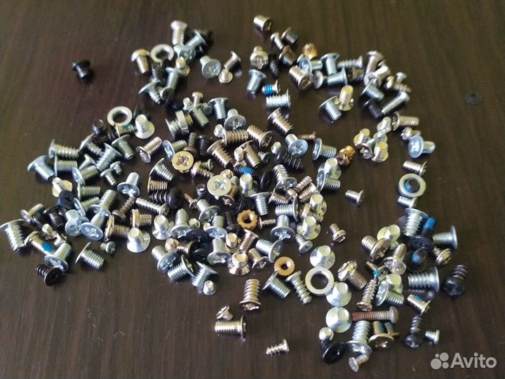 Болтики(крепежи) для сборки компьютера