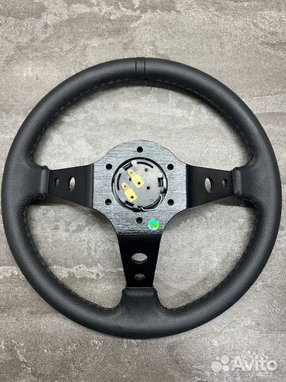 Спортивный руль Momo черный на ваз и иномарки