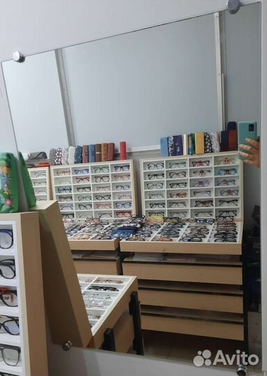 Зеркало без рамы